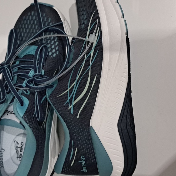 Dansko Women's Pace Walking Shoe - Lightweight Performance Sneaker - Picture 8 of 10